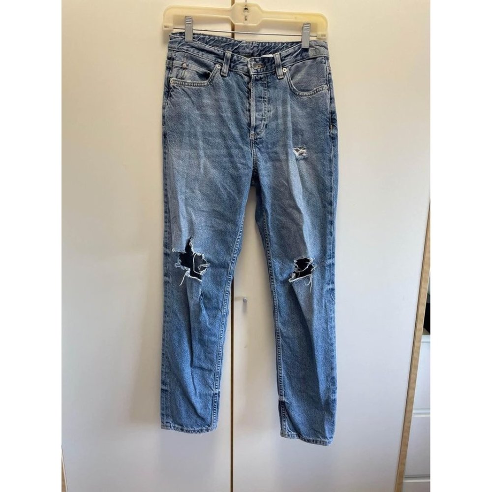 H&M Distressed Boyfriend Jeans